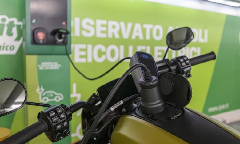 بازار دو چرخ برقی ایتالیا در سال 2021 با رشد مواجه شد